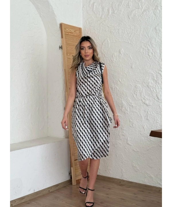 Kadın Degaje Yaka önden çapraz Detay Saten Midi Elbise