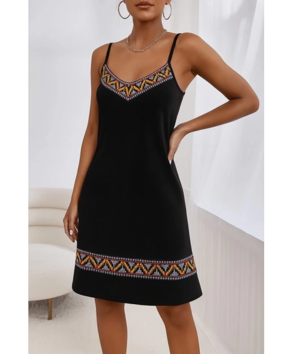 Kadın Ip Askılı V Yakalı Etnik Desenli Detaylı Elbise