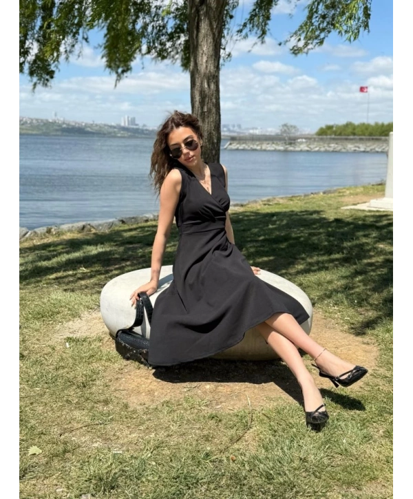 Kadın Ithal Krep Kumaş Kruvaze Yaka Eteği Kloş Kolsuz Mini Elbise