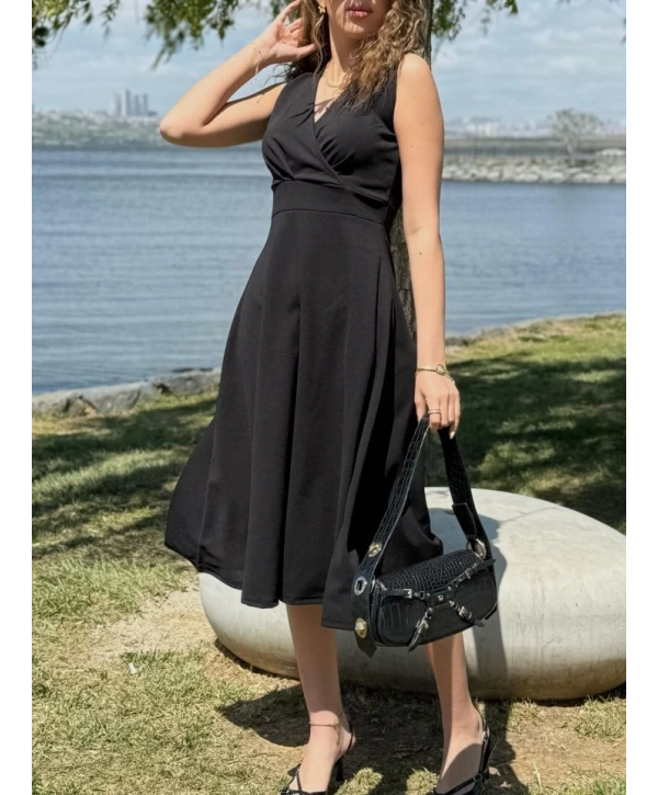 Kadın Ithal Krep Kumaş Kruvaze Yaka Eteği Kloş Kolsuz Mini Elbise