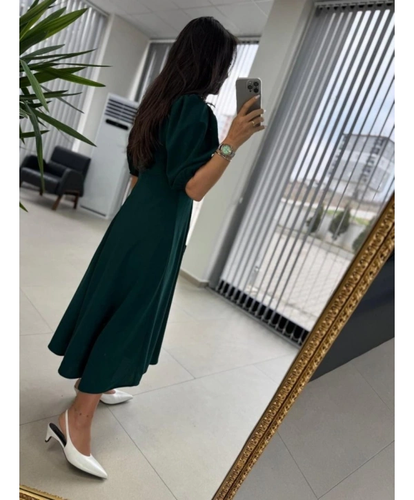 Kadın Kısa Kollu Bisiklet Yaka Fiyonk Broşlu Midi Janjan Krep Elbise