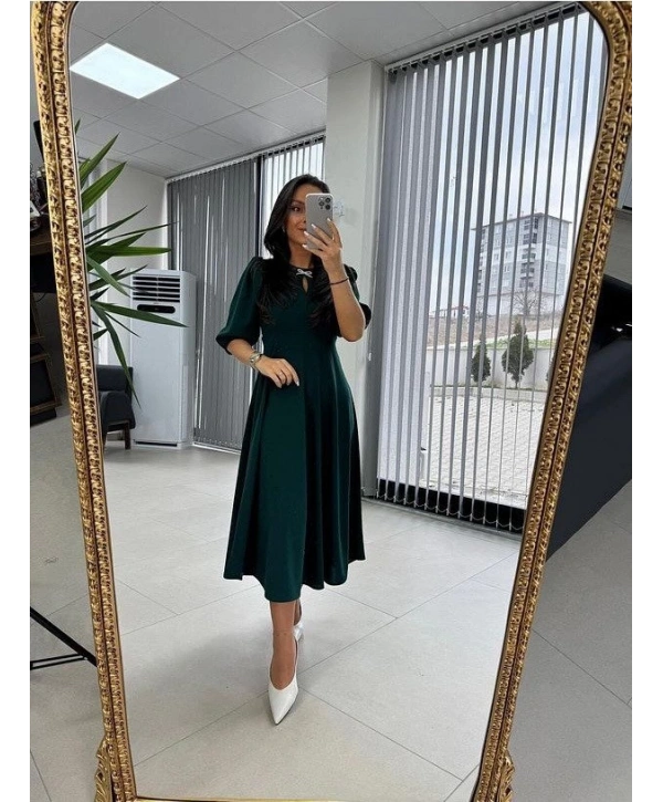 Kadın Kısa Kollu Bisiklet Yaka Fiyonk Broşlu Midi Janjan Krep Elbise