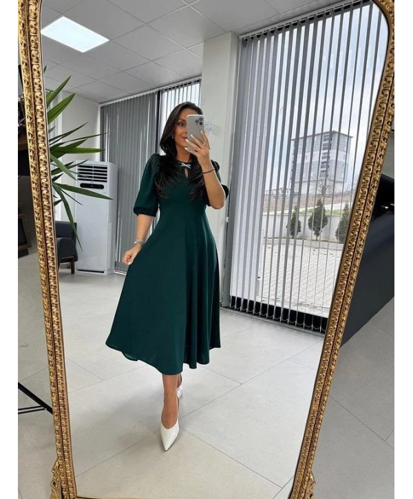 Kadın Kısa Kollu Bisiklet Yaka Fiyonk Broşlu Midi Janjan Krep Elbise