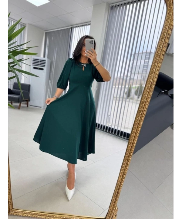 Kadın Kısa Kollu Bisiklet Yaka Fiyonk Broşlu Midi Janjan Krep Elbise