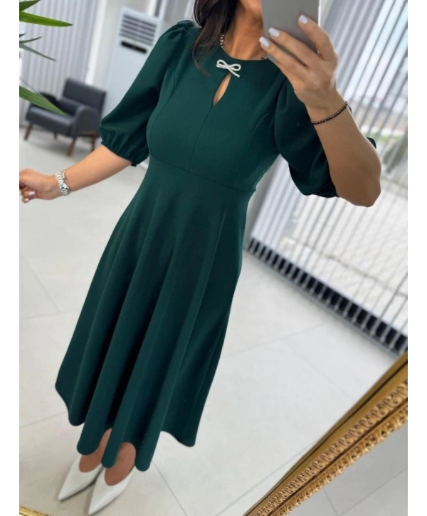 Kadın Kısa Kollu Bisiklet Yaka Fiyonk Broşlu Midi Janjan Krep Elbise