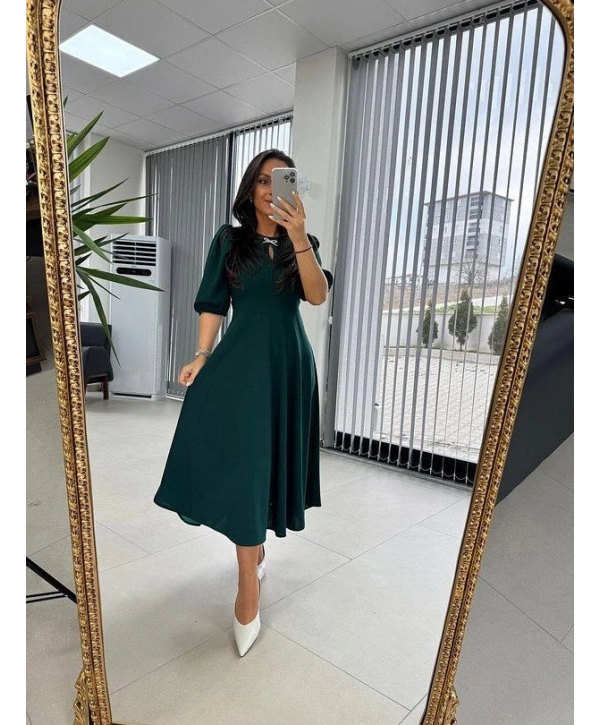 Kadın Kısa Kollu Bisiklet Yaka Fiyonk Broşlu Midi Janjan Krep Elbise