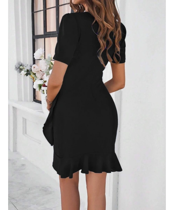 Kadın Kısa Kollu Bisiklet Yaka önden Fırfırlı Büzgülü Janjan Krep Kısa Elbise