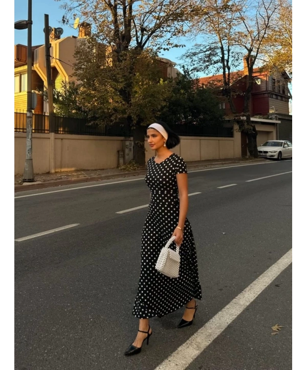 Kadın Kısa Kollu Bisiklet Yaka Puantiyeli Maksi örme Krep Elbise