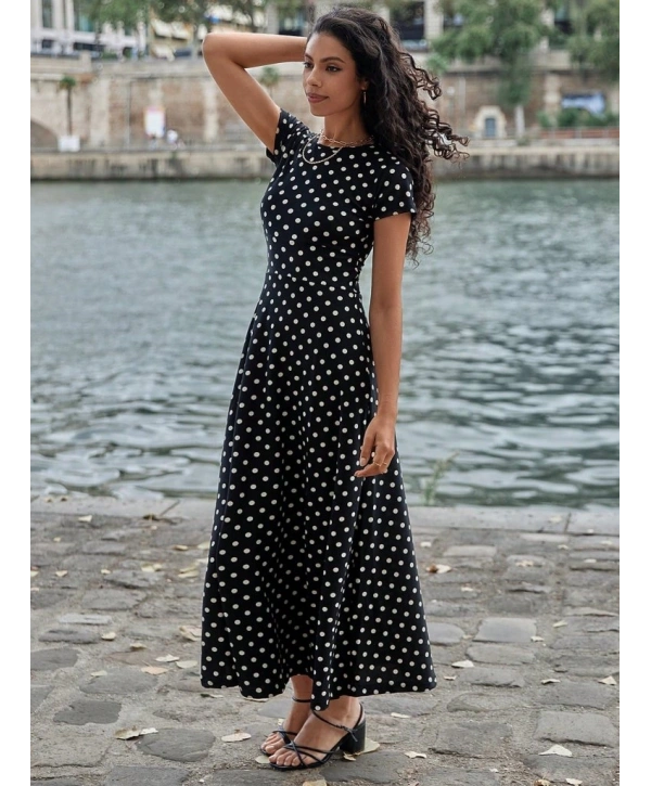 Kadın Kısa Kollu Bisiklet Yaka Puantiyeli Maksi örme Krep Elbise