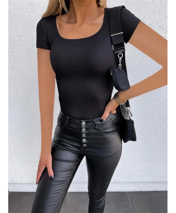 Kadın Kısa Kollu Kare Yaka Basic Kaşkorse Bluz