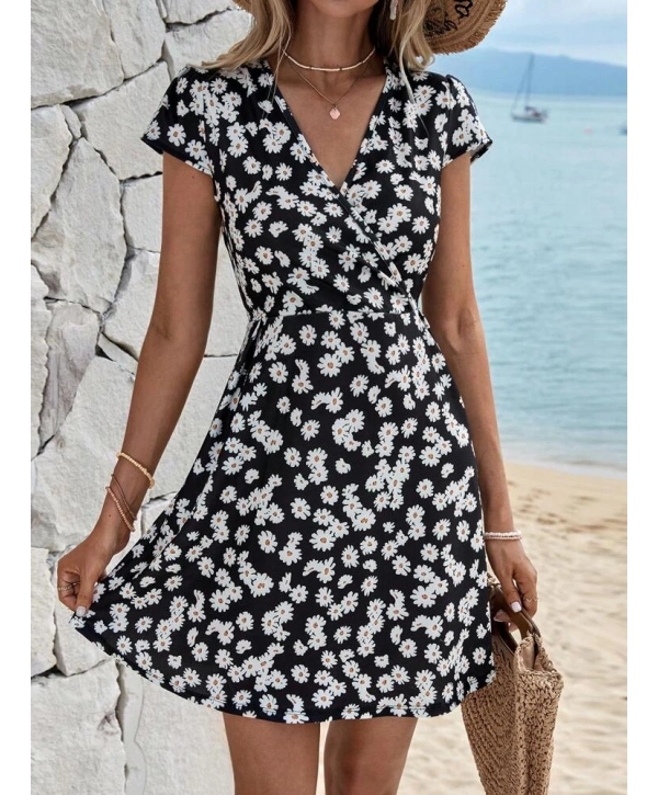 Kadın Kısa Kollu Kruvaze Yaka Papatya Baskılı Krep Elbise