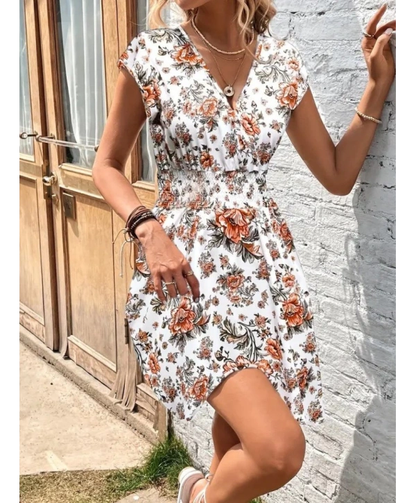 Kadın Kısa Kollu Kruvaze Yakalı çiçekli Desenli Süprem Elbise