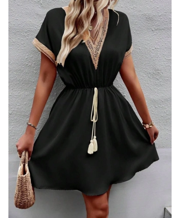 Kadın Kısa Kollu V Yakalı Belinde Bağcıklı Viskon Elbise