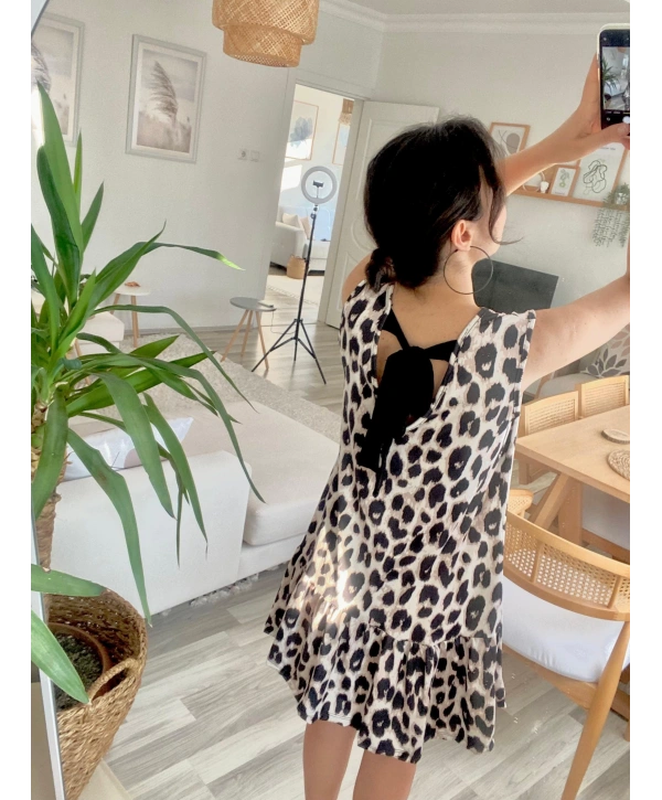 Kadın Kolsuz Sırttan Bağlamalı Fırfırlı Leopar Desenli Süprem Elbise