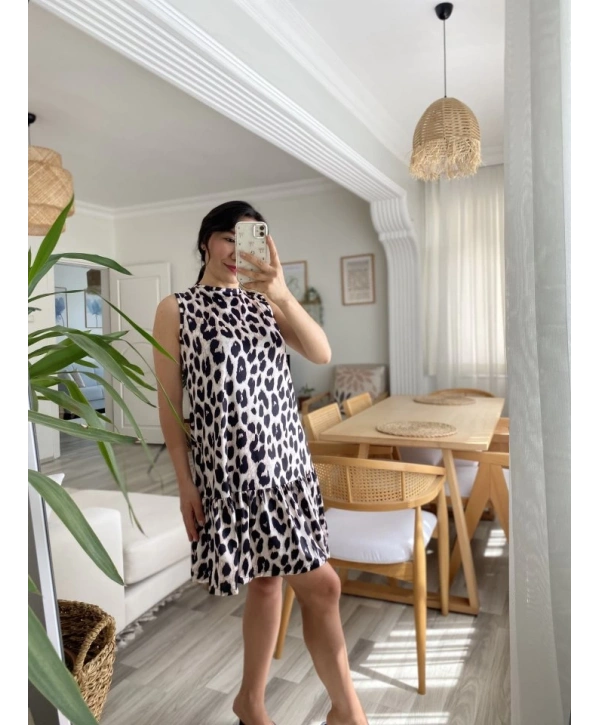 Kadın Kolsuz Sırttan Bağlamalı Fırfırlı Leopar Desenli Süprem Elbise
