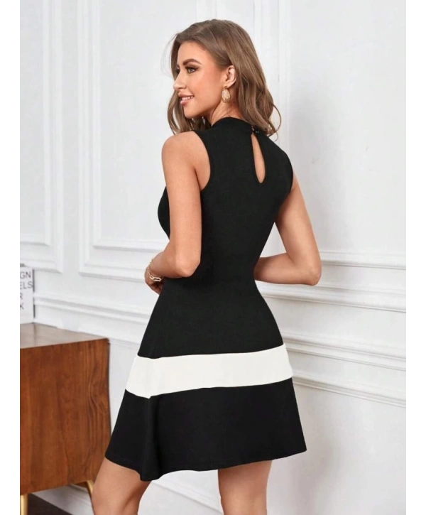 Kadın Sıfır Kol Yarı Balıkçı Yaka şerit Detaylı Ithal Krep Elbise