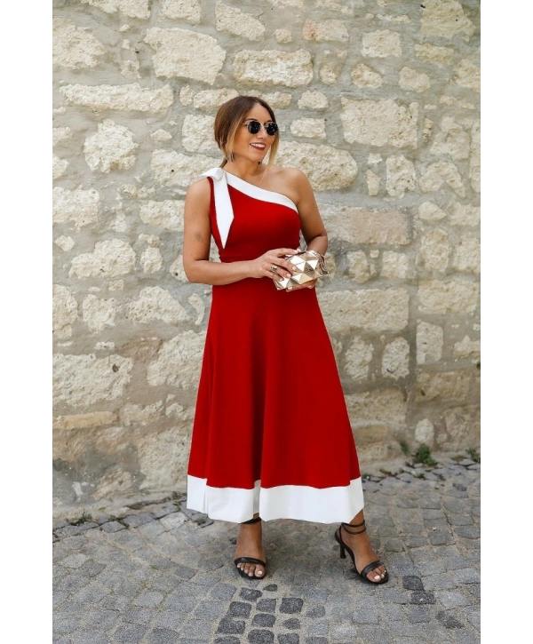 Kadın Tek Omuzu Açık Omuzlardan Kurdela Detaylı çift Renkli Ithal Krep Elbise