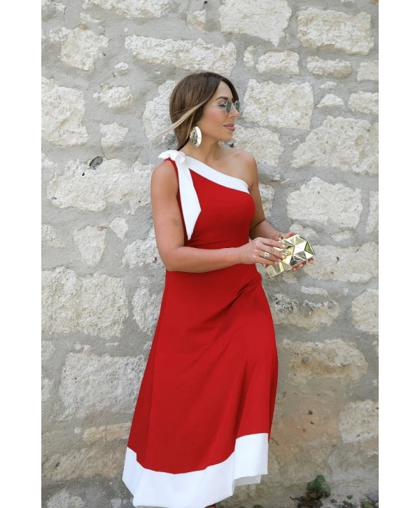 Kadın Tek Omuzu Açık Omuzlardan Kurdela Detaylı çift Renkli Ithal Krep Elbise