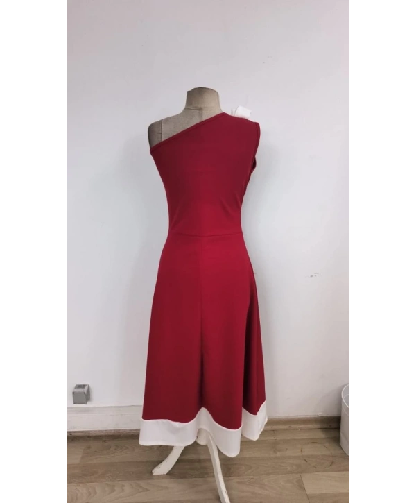 Kadın Tek Omuzu Açık Omuzlardan Kurdela Detaylı çift Renkli Ithal Krep Elbise