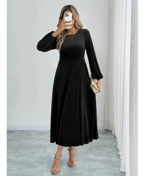 Kadın Uzun Kollu Bisiklet Yaka Midi Kadife Elbise