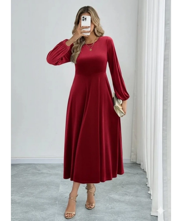 Kadın Uzun Kollu Bisiklet Yaka Midi Kadife Elbise