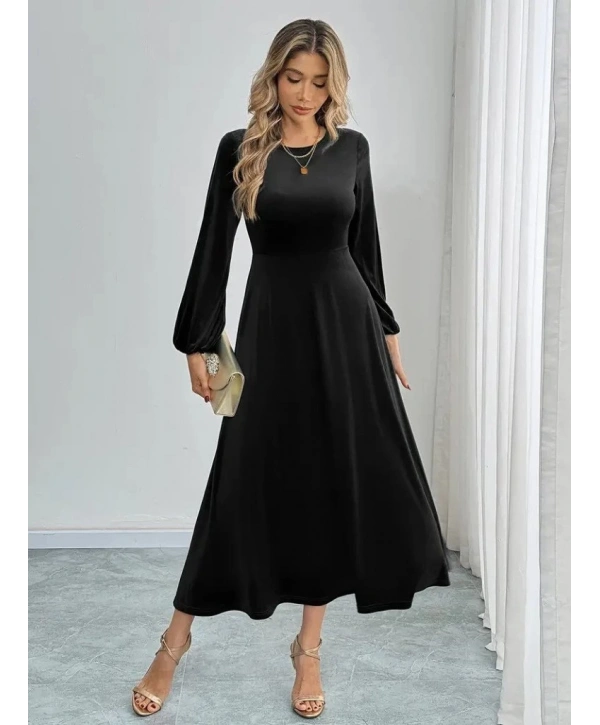 Kadın Uzun Kollu Bisiklet Yaka Midi Kadife Elbise