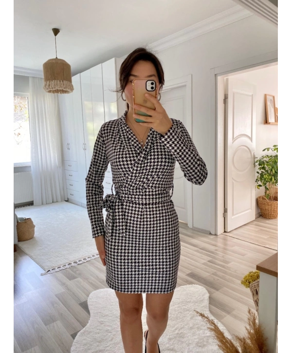 Kadın Uzun Kollu Kruvaze Yaka Bağlamalı Kemer Dalgıç Mini Boy Elbise