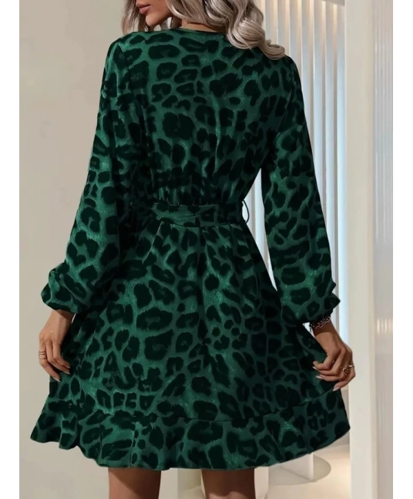 Kadın Uzun Kollu Kruvaze Yaka Beden Kuşaklı çapraz Kesim Detaylı Leopar Modal Mini Elbise