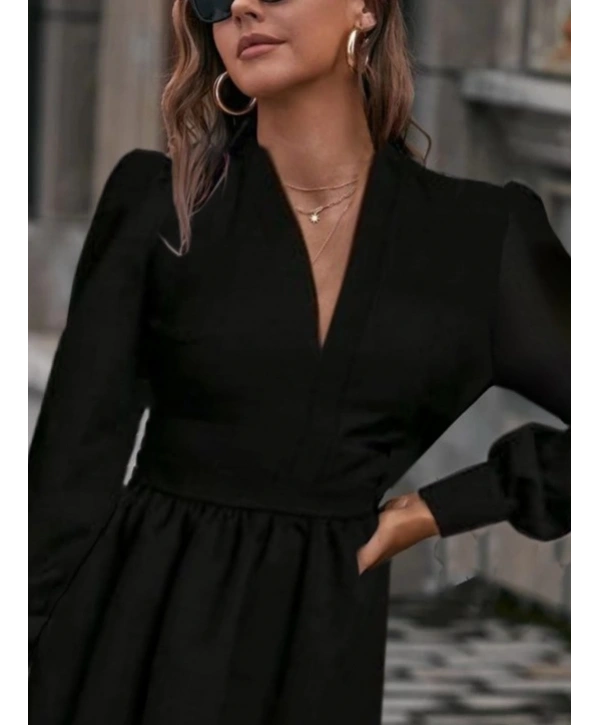 Kadın Uzun Kollu V Yaka Belden Hafif Pileli Scuba Krep Mini Boy Elbise