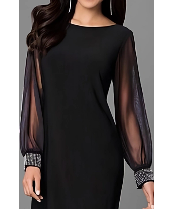 Kadın Uzun Kollu Yakası Yanlardan Hafif Açık Kollar Tül Ve Taş Detay Kısa Krep Elbise