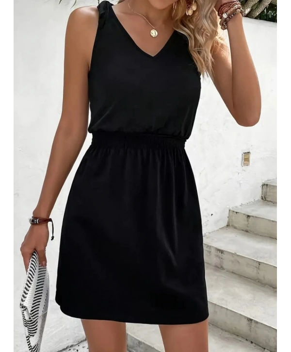 Kadın V Yakalı Belinde Gipe Detay Krep Elbise