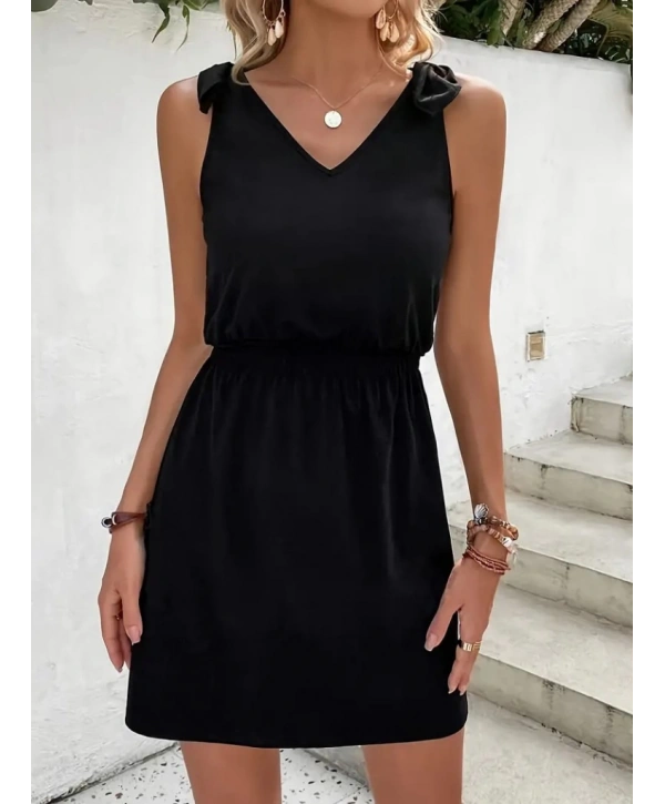 Kadın V Yakalı Belinde Gipe Detay Krep Elbise