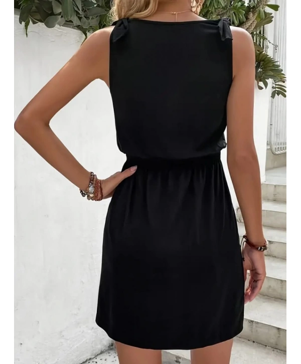 Kadın V Yakalı Belinde Gipe Detay Krep Elbise