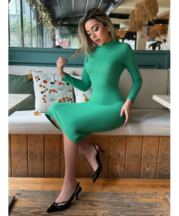 Kadın Yarım Balıkçı Yaka Süet Kumaş Fırsat ürün Midi Boy Elbise