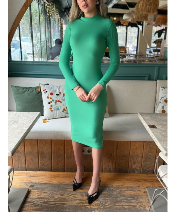 Kadın Yarım Balıkçı Yaka Süet Kumaş Fırsat ürün Midi Boy Elbise