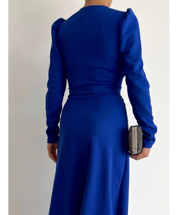 Krep Kumaş Midi Boy Kuşaklı Uzunkol Elbise