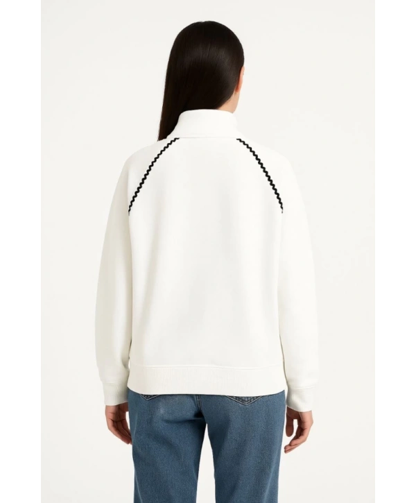 Oversize Dik Yaka Fermuarlı Sweatshirt - Zincir Nakışli Kanguru Cepli, - Beyaz