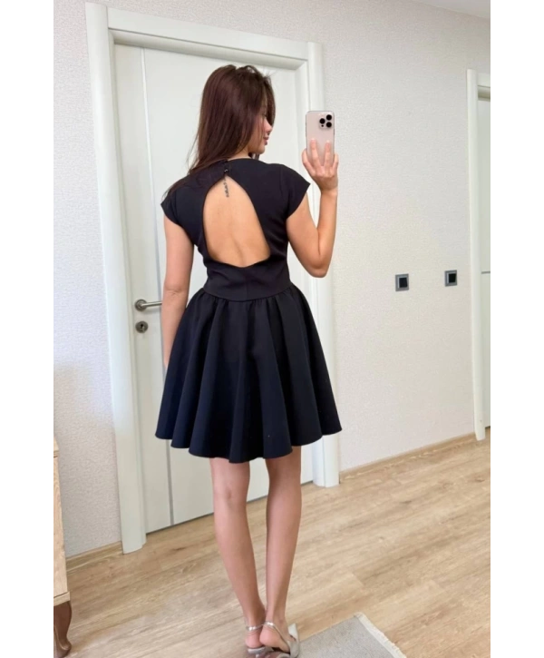 Sırt Dekolteli Çan Detaylı Mini Elbise - Siyah