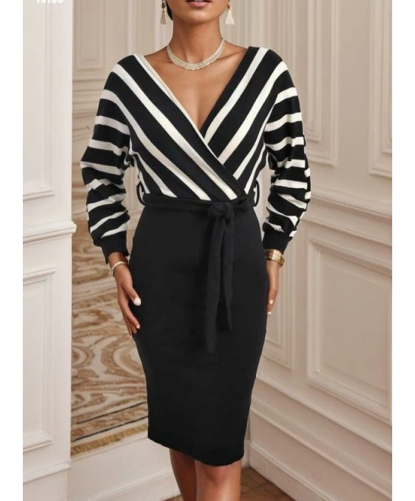 Uzun Kollu Kruvaze Yaka çizgi Desenli Kısa Triko Elbise