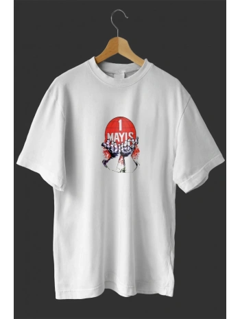 1 Mayıs Emekçilerimiz İçin Özel Tasarım 1 Mayıs Dünya Baskılı T-shirt - Beyaz