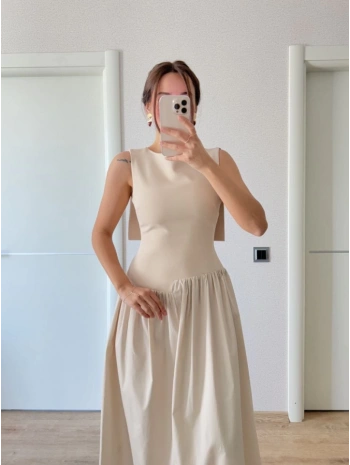 Arkası Kanatlı Uzun Elbise- Bej