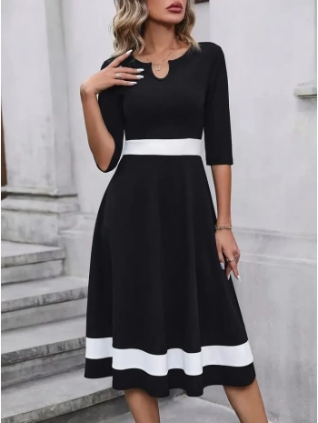 Kadın Truvakarkol Yakası Açık Blok Renkli Krep Midi Elbise