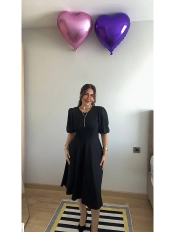 Kadın Kısa Balon Kollu Bisiklet Yaka Kiloş Janjan Krep Elbise