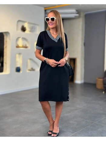 Kadın Kısa Kollu V Yakalı Yanlardan Yırtmaç Ve Düğmeli Viskon Iki Iplik Elbise