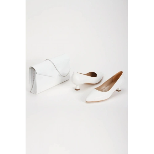 Kadın Beyaz    Kısa Kadeh Topuklu   Rahat  Şık Stiletto ve  Çanta Kombini