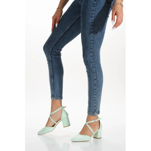 Kadın Su Yeşili Süet Arkası Kapalı Kalın Topuklu  Çapraz Biyeli  Karnıyarık Ayakkabı