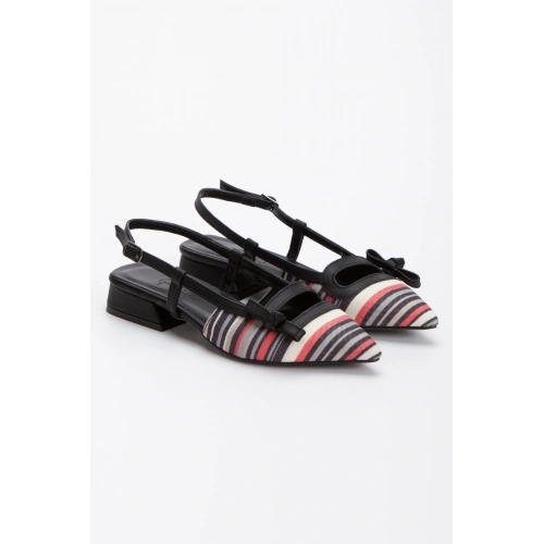 Kadın Siyah Düz Topuklu Fiyonk Detaylı Rahat Babet Ayakkabı