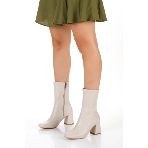 Kadın Bej Suni Deri Cilt Köşeli Küt Burunlu Kalın Topuklu Rahat Kışlık Bot