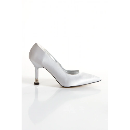 Kadın Gümüş Saten Arkası Kapalı 8 cm İnce Galvaniz Topuklu Rahat Stiletto