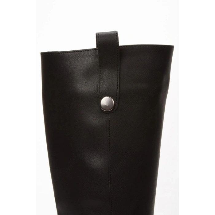 Kadın Siyah Suni Deri Cilt Sade Dekolte Çizme